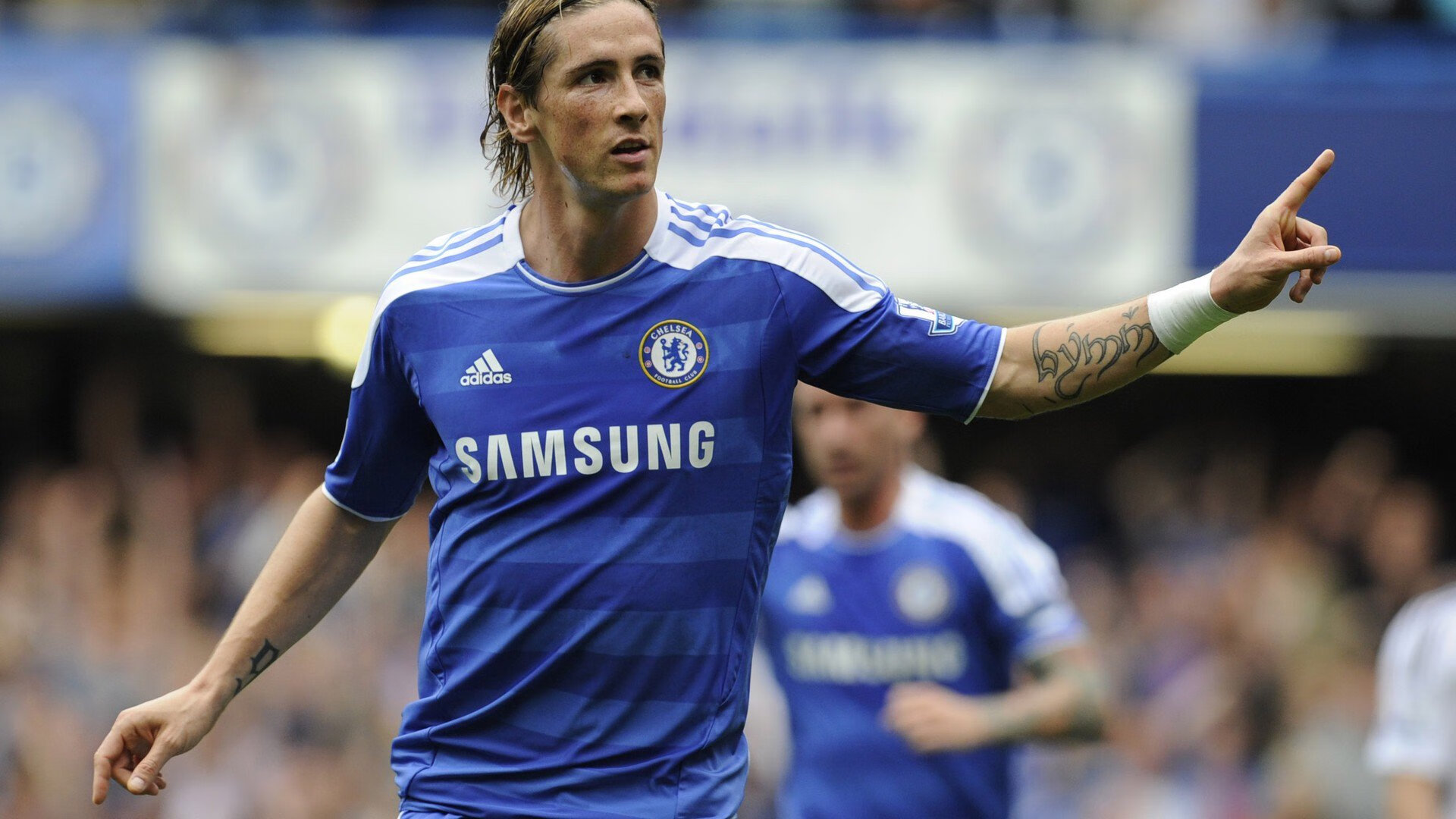 易建联退役引发球迷热议 中国篮球告别一代传奇，易建联退了中国男篮怎么办